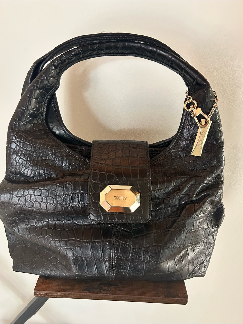 Vintage DKNY Black Croc-Embossed Leather Top-Handle Hobo bag